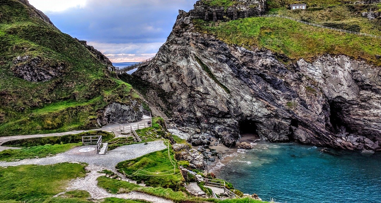 coves and rocky walking paths in Cornwall