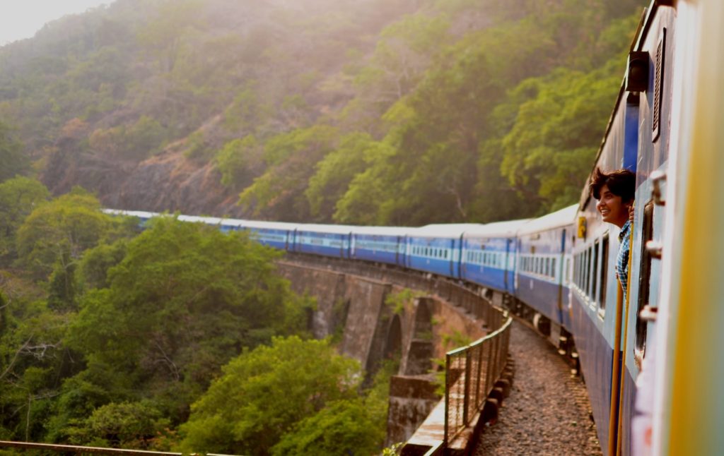 train in sri lanka