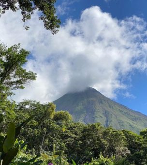 Best Time to Visit Costa Rica image